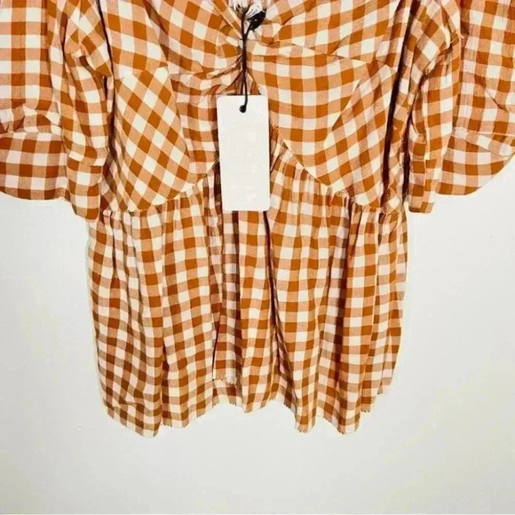 NWT Saylor Glenny Peplum Puff Sleeve Blouse in Apricot Gingham - Picture 5 of 9